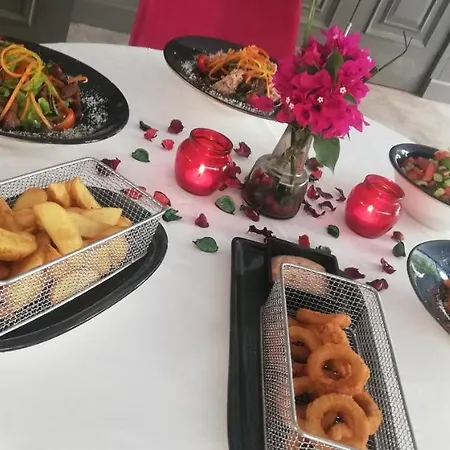 Nun Junior מלון 3*